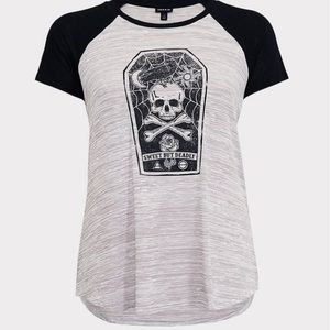 Torrid - SWEET BUT DEADLY RAGLAN TEE - Size1